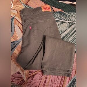 Levi's Women's Olive Skinny Stretch Capri Jean